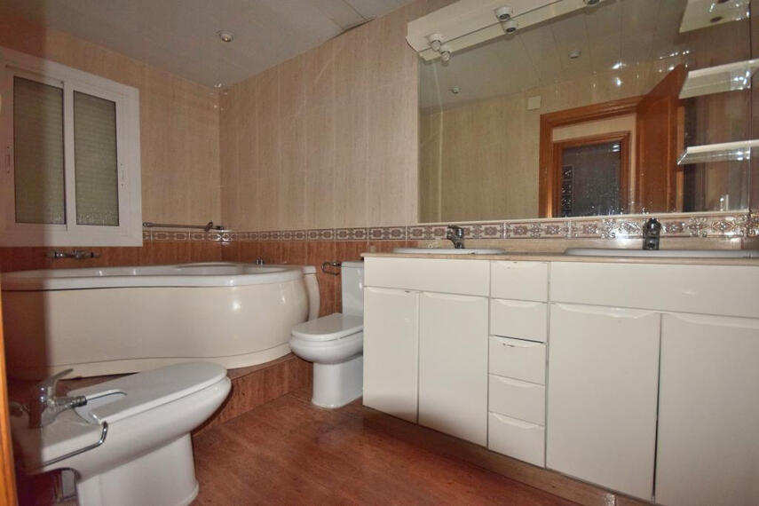 canalspisos.cat - 93 106 99 06 - Lavabo completo