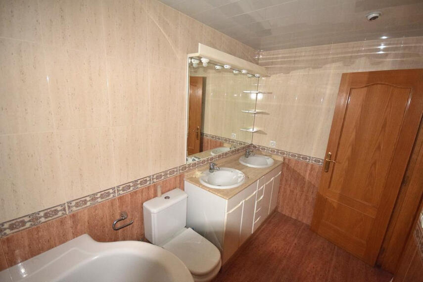 canalspisos.cat - 93 106 99 06 - Lavabo completo con hidromasaje