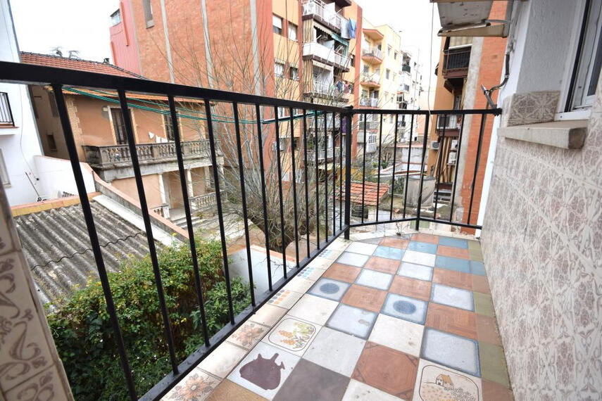 canalspisos.cat - 93 106 99 06 - Balcon anexo al salón